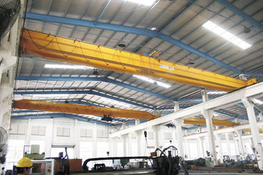 中国 LH ダブル桁電動天井クレーンと電気ホイスト、125/32 t 定格容量 サプライヤー